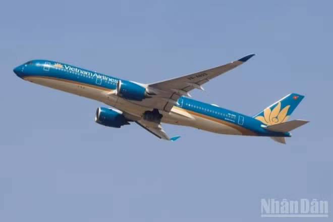Vietnam Airlines Group cải thiện tỷ lệ đúng giờ và duy trì chất lượng vận hành ổn định trong bối cảnh nhu cầu đi lại tiếp tục tăng cao.