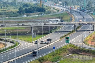 Một đoạn tuyến dự án đường cao tốc Trung Lương-Mỹ Thuận.
