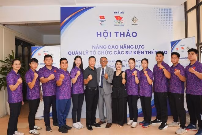 Đông đảo vận động viên có mặt tại buổi hội thảo.