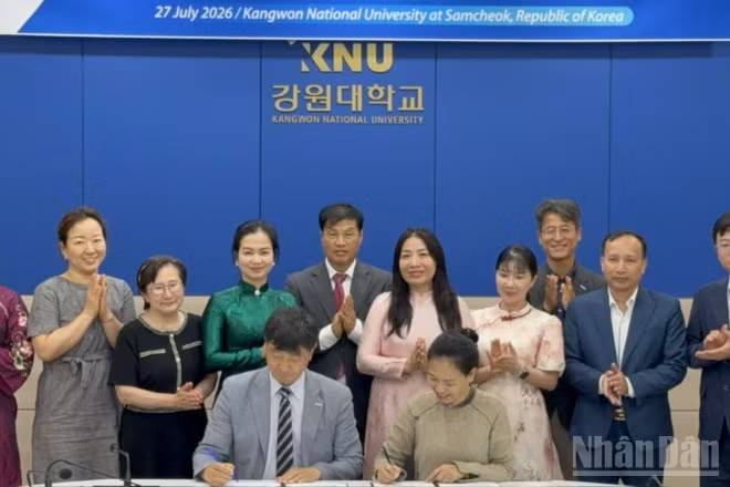 Trường cao đẳng Y tế Thái Bình ký kết hợp tác với Trường đại học Quốc gia Kangwon Hàn Quốc .