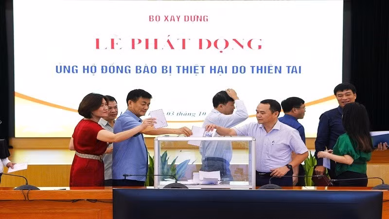 anh-quyen-gop-2.jpg