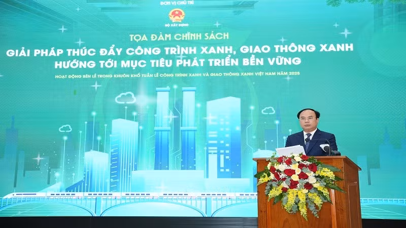 thu-truong-bo-xay-dung-nguyen-van-sinh-phat-bieu-tai-toa-dam.jpg