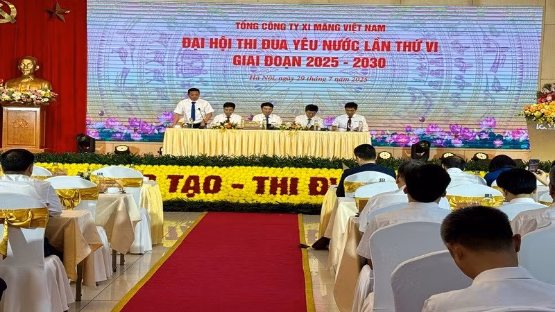 Các đại biểu tham dự Đại hội thi đua yêu nước lần thứ VI giai đoạn 2025-2030 của VICEM (Ảnh: THANH TÂM)