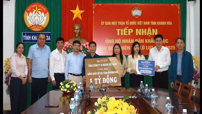 anh-ung-ho-khanh-hoa.jpg