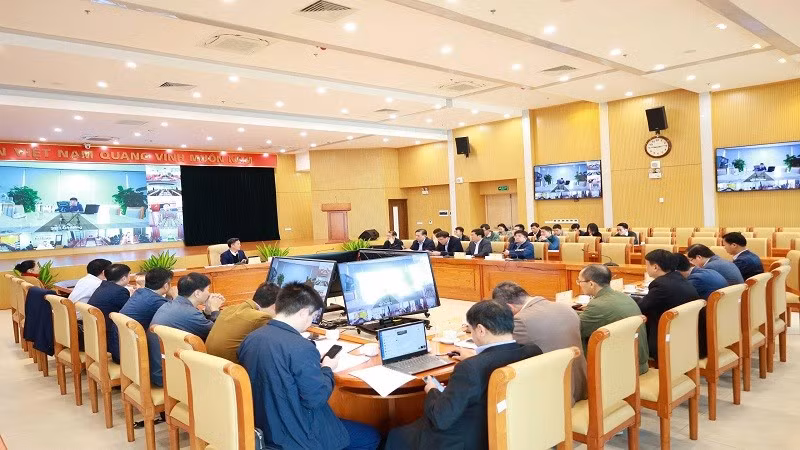 Toàn cảnh cuộc họp đốc thúc giải ngân vốn đầu tư công năm 2025 của Bộ Xây dựng. (Ảnh: Lan Hương)