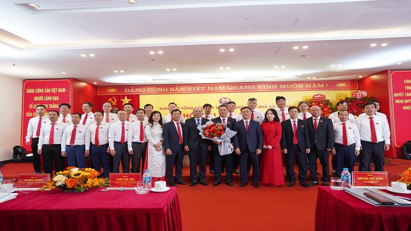Ra mắt Ban Chấp hành Đảng bộ HUD khóa VI. (Ảnh: HỢP PHÚC)