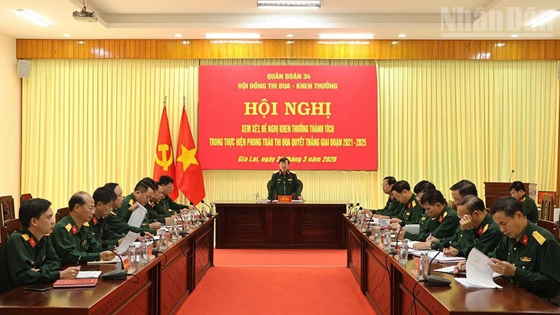 Quân đoàn 34 ghi nhận thành tích, đề xuất khen thưởng hàng loạt cá nhân và tập thể