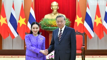 Tổng Bí thư Tô Lâm tiếp Thủ tướng Vương quốc Thái Lan Paetongtarn Shinawatra.