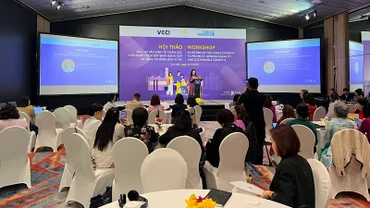 Toàn cảnh hội thảo Đầu tư và Kinh tế chăm sóc: Giải pháp thúc đẩy bình đẳng giới và tăng trưởng bền vững.