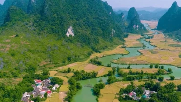 Các video clip truyền tải thông điệp về phát triển du lịch xanh. (Ảnh chụp màn hình)