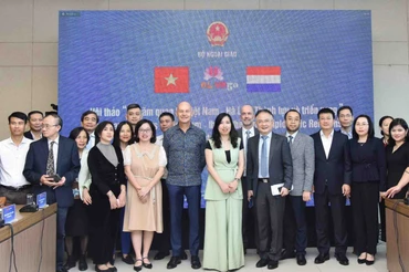 Các đại biểu Việt Nam và Hà Lan tham dự hội thảo.