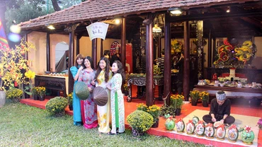 Không gian Tết nhà Việt miền nam. (Ảnh Thế Anh)