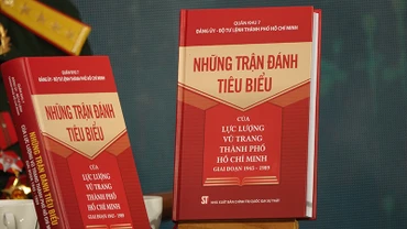 Bìa cuốn sách “Những trận đánh tiêu biểu của Lực lượng vũ trang Thành phố Hồ Chí Minh giai đoạn 1945-1989”.