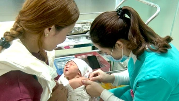 Để phòng bệnh ho gà, cách tốt nhất là tiêm chủng vaccine phòng bệnh đầy đủ, đúng lịch.