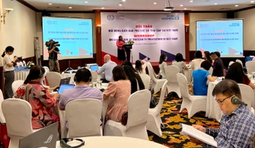 Toàn cảnh hội thảo "Mở rộng chế độ thai sản cho phụ nữ tại Việt Nam".
