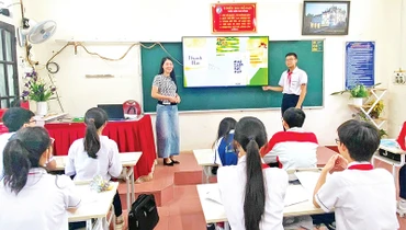Nhờ ứng dụng chuyển đổi số, những giờ học tại Trường trung học cơ sở Trần Đăng Ninh (thành phố Nam Định, tỉnh Nam Định) sinh động, hiệu quả hơn.