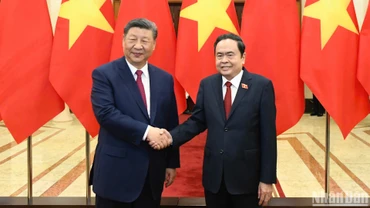 Chủ tịch Quốc hội Trần Thanh Mẫn và Tổng Bí thư, Chủ tịch Trung Quốc Tập Cận Bình.