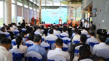 Quang cảnh hội nghị.