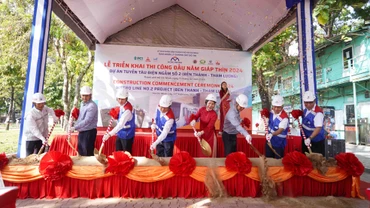 Lãnh đạo Ban Quản lý Đường sắt đô thị TP Hồ Chí Minh cùng các đơn vị thực hiện nghi thức phát động bước vào giai đoạn thi công đồng loạt tuyến Metro số 2.