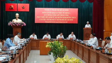 Quang cảnh buổi làm việc.