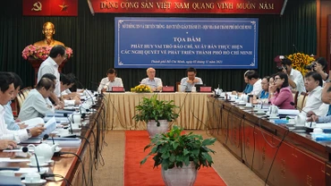 Quang cảnh buổi tọa đàm.