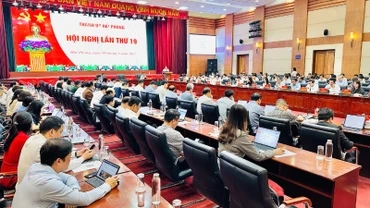 Quang cảnh hội nghị thành ủy Hải Phòng lần thứ 19.