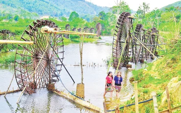 Miền tây Nghệ An là khu vực lưu giữ nhiều nét văn hóa đặc sắc của đồng bào dân tộc thiểu số. (Ảnh ĐÌNH TUYÊN)