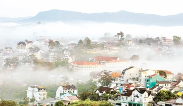 Đà Lạt trong sương.