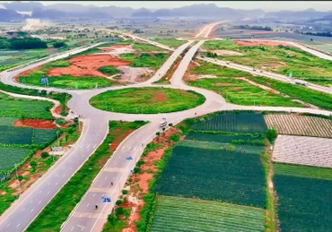 Tuyến đường đông-tây mở ra không gian phát triển kinh tế-xã hội của tỉnh Ninh Bình. (Ảnh: Sở Xây dựng Ninh Bình)