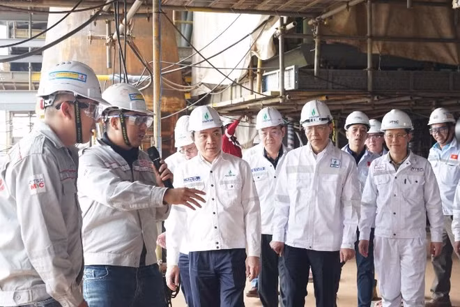 Lãnh đạo Petrovietnam kiểm tra hoạt động trên công trường chuỗi Dự án Lô B.
