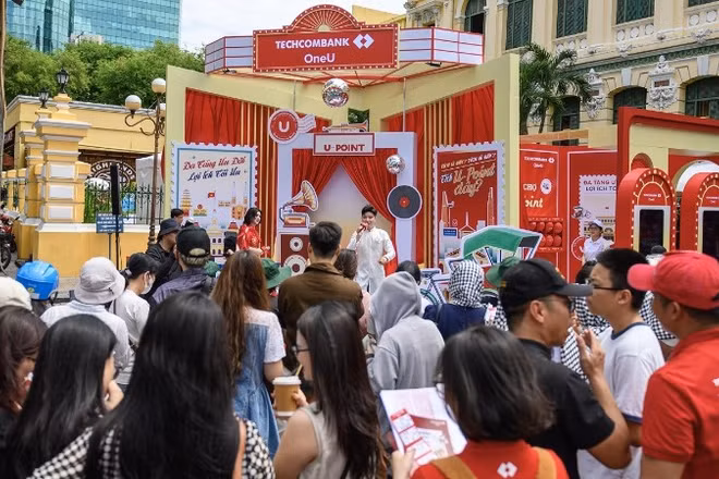 Hàng chục nghìn người tham dự đã hào hứng chinh phục các thử thách, tích lũy U-Point và khám phá hệ sinh thái ưu đãi của Techcombank OneU.