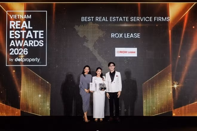 Đại diện ROX Lease tại lễ trao Giải thưởng Bất động sản Việt Nam 2026.