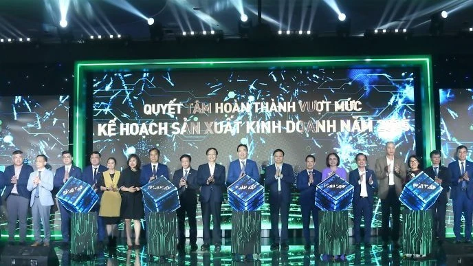 Tập thể lãnh đạo PV GAS quyết tâm hoàn thành vượt mức kế hoạch sản xuất, kinh doanh.