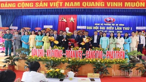 Ban Chấp hành Đảng bộ phường Hội An Đông, nhiệm kỳ 2025-2030 ra mắt.