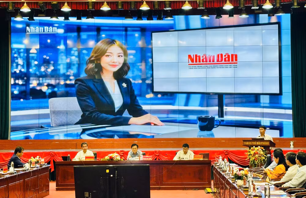 Sản xuất bản tin bằng công nghệ.