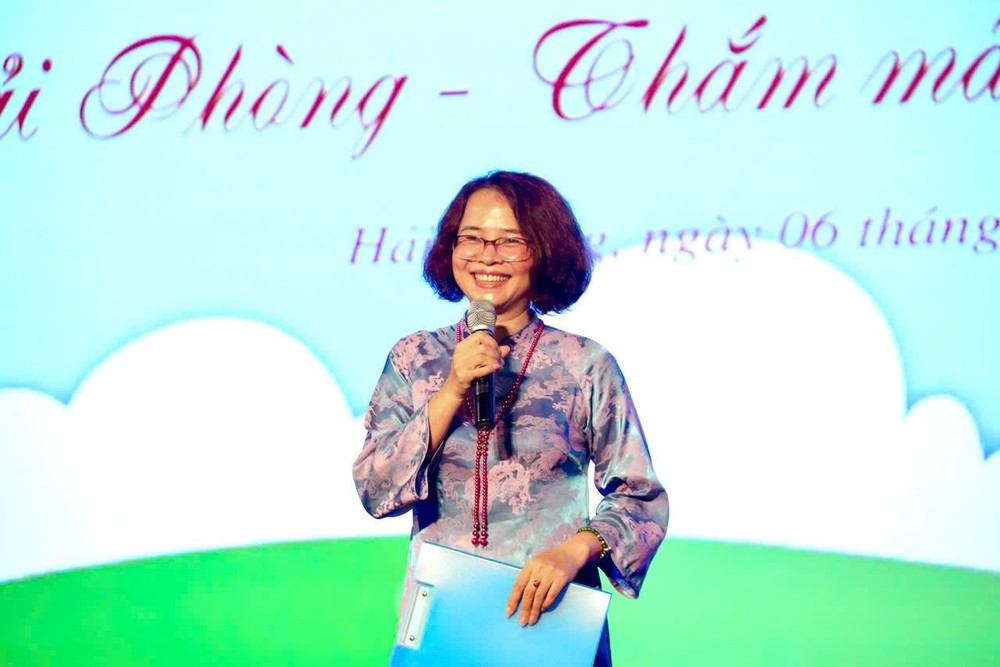 Bà Bùi Thị Nguyệt Nga - Giám đốc Bảo tàng và Thư viện thành phố Hải Phòng. 504349770-3081302038690873-4062239784510751659-n.jpg