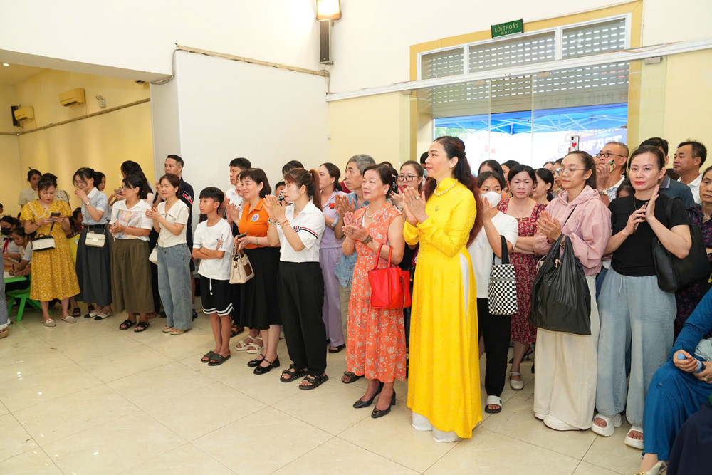 Đại biểu tham dự. 18d62cf67e21ca7f9330.jpg