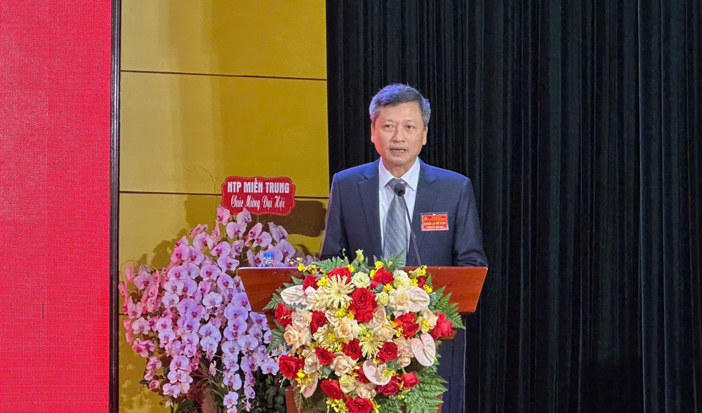Đồng chí Nguyễn Văn Thức, Bí thư Đảng ủy, Phó Tổng Giám đốc nội chính Công ty Cổ phần Nhựa Thiếu niên Tiền Phong. dc23f6ed78fdcca395ec.jpg