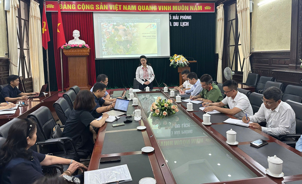 Bà Trần Thị Hoàng Mai, Giám đốc Sở Văn hóa, Thể thao và Du lịch thành phố Hải Phòng phát biểu. f3a34e195f1ceb42b20d.jpg