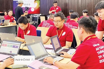 Thành phố Hồ Chí Minh tập huấn bảo đảm an toàn, an ninh mạng.
