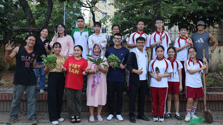 xay-duong-vuon-truong-tuan-hoan.jpg