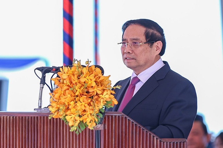 Prime Minister Pham Minh Chinh speaks at the opening ceremony of the Tan Nam-Meun Chey international border gate pair. (Photo: VGP/Nhat Bac) thu-tuong-pham-minh-chinh.jpg