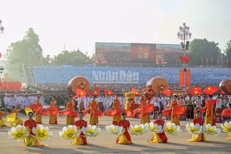 ndo_c_bieu-dien-van-nghe.jpg