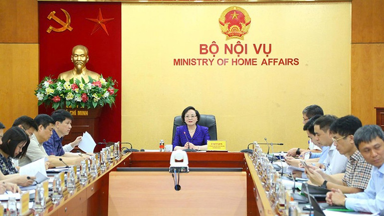Bộ trưởng Nội vụ Phạm Thị Thanh Trà tại cuộc họp. (Ảnh Moha) bo-truong-noi-vu-pham-thi-thanh-tra.jpg