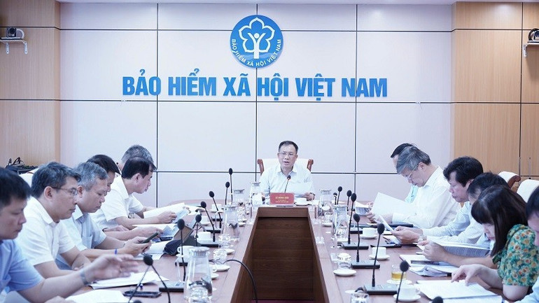 Quang cảnh cuộc họp của Tổ thường trực (Bảo hiểm xã hội Việt Nam). (Ảnh: VSS) to-thuong-truc-bao-hiem-xa-hoi-vietnam-hop.jpg