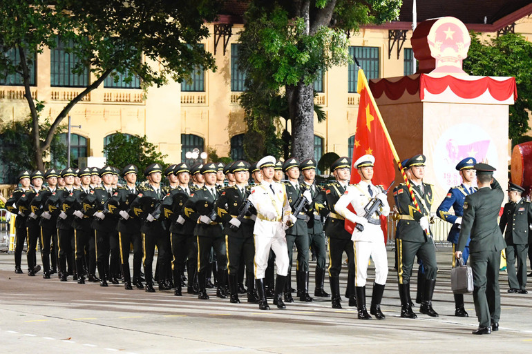 khoi-quan-nhan-trung-quoc-1.jpg