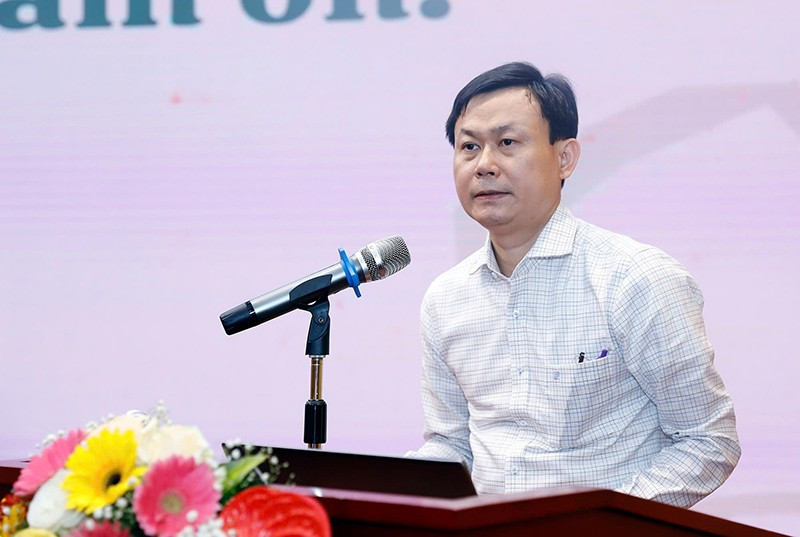 Ông Phùng Tuấn Anh, Phó Phòng Quy hoạch và Giao đất, phát biểu tại Hội nghị. tuananh.jpg