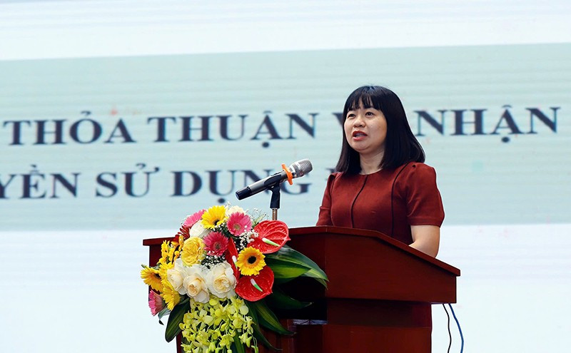 Bà Nguyễn Thị Thu Hiền, Phó trưởng phòng phụ trách, Phòng Kinh tế và Phát triển quỹ đất, phát biểu tại Hội nghị. thuhien.jpg