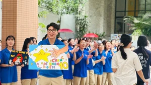 "Hãy tự tin chúng tôi đi cùng bạn"- thông điệp chung của chương trình Tiếp sức mùa thi. Nguồn: Đoàn Thanh niên.