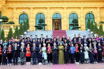 Phó Chủ tịch nước Võ Thị Ánh Xuân gặp mặt Đoàn đại biểu dân tộc thiểu số tiêu biểu tỉnh Cao Bằng.